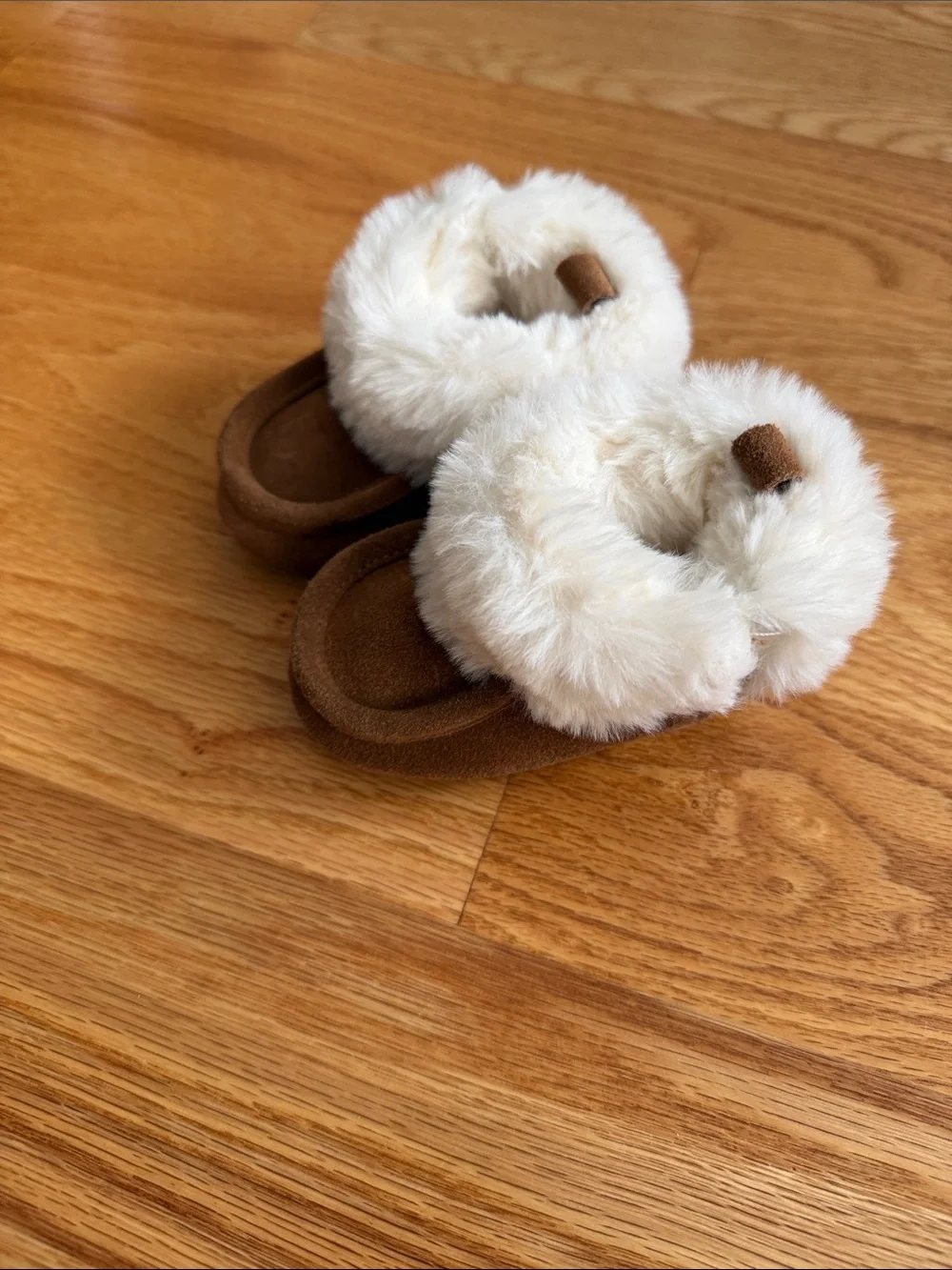 BearPaw Kids Brown Slippers with Cream Faux-Fur Cuffs